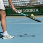 service au tennis