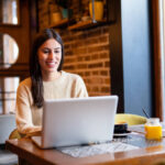 Améliorer la vitesse site internet Lyon demande de la rigueur et une approche globale. Les erreurs courantes comme la négligence