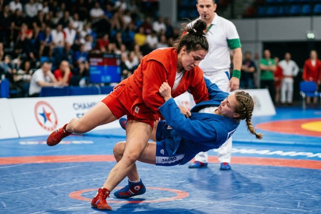 Sambo féminin
